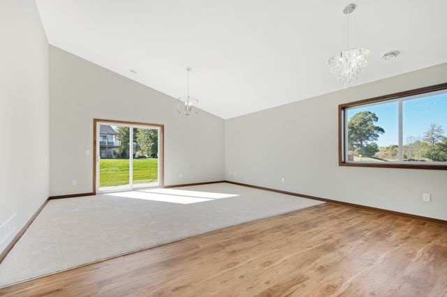 301 Gateway Parkway, Osceola, WI 54020