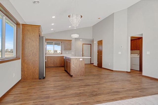 301 Gateway Parkway, Osceola, WI 54020