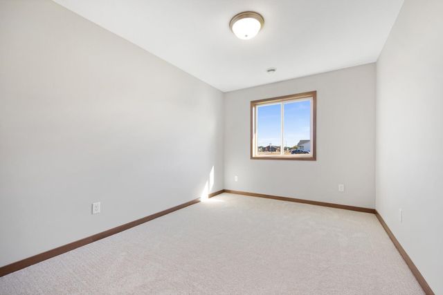 301 Gateway Parkway, Osceola, WI 54020