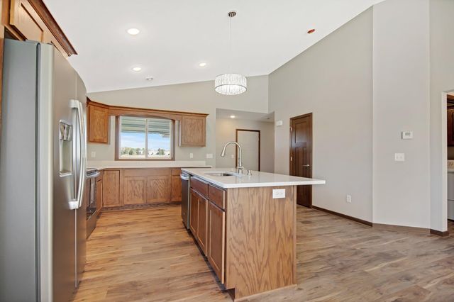 301 Gateway Parkway, Osceola, WI 54020