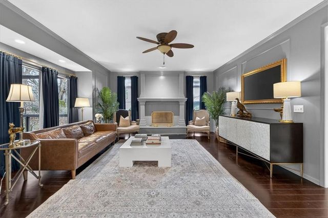 14900 Hayes Street, Overland Park, KS 66221