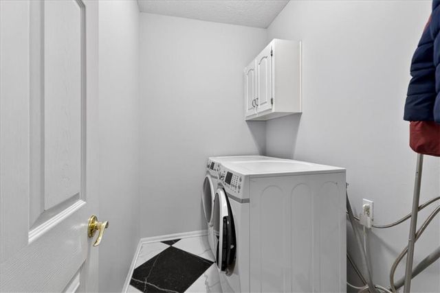 14900 Hayes Street, Overland Park, KS 66221