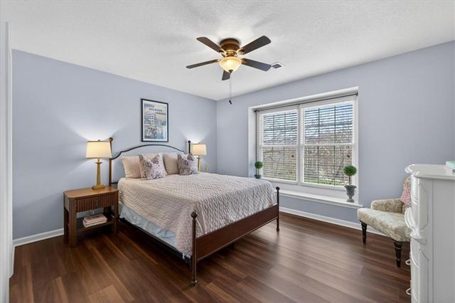 14900 Hayes Street, Overland Park, KS 66221