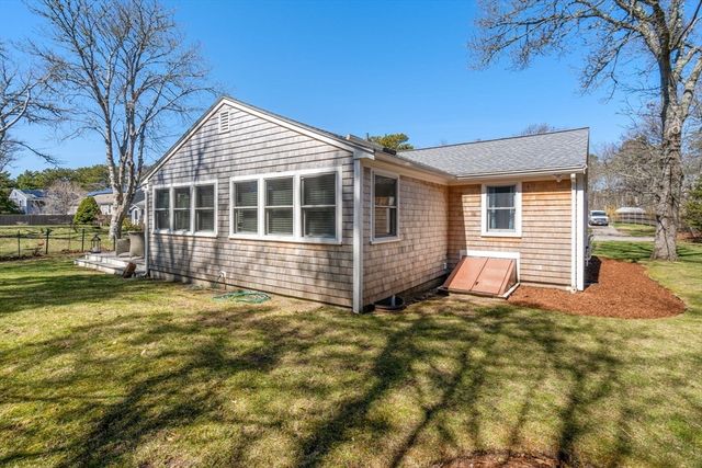 13 Carol Ln, Harwich, MA 02671