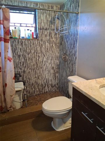 960 SW 13th Ct, Miami, FL 33135