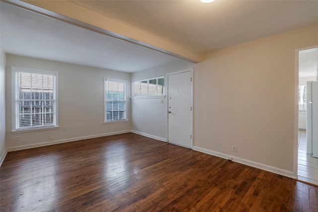 3933 Dexter Avenue, Fort Worth, TX 76107