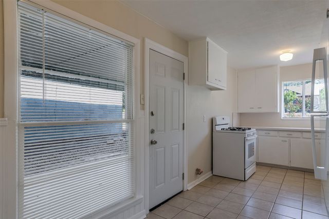 3933 Dexter Avenue, Fort Worth, TX 76107