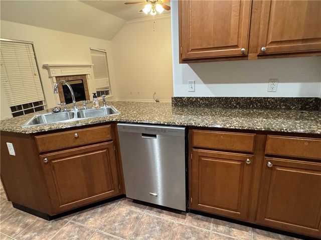 285 Carrington Avenue, Springdale, AR 72764