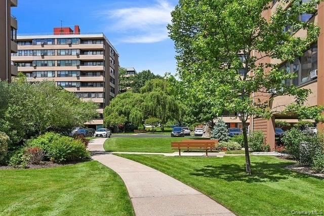 10-24 166th Street 7C, Beechhurst, NY 11357