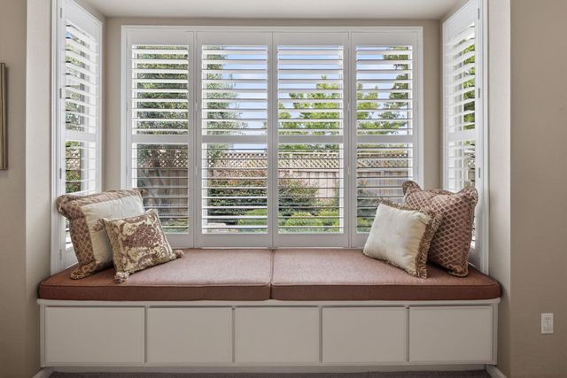 1264 Hillhaven Ln, Lincoln, CA 95648