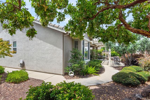 1264 Hillhaven Ln, Lincoln, CA 95648