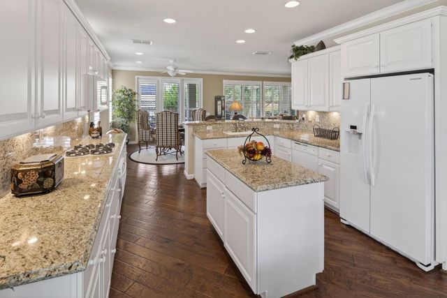 1264 Hillhaven Ln, Lincoln, CA 95648