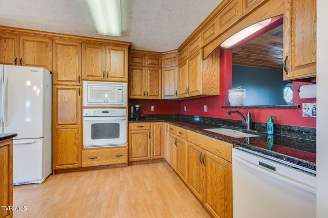 6181 Poplar Springs Road, Greeneville, TN 37743