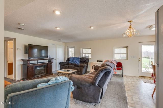 6181 Poplar Springs Road, Greeneville, TN 37743