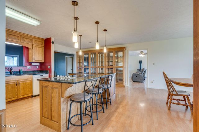 6181 Poplar Springs Road, Greeneville, TN 37743