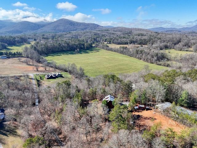 2567 Todd Shook Road, Young Harris, GA 30582
