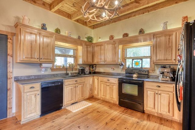 2567 Todd Shook Road, Young Harris, GA 30582