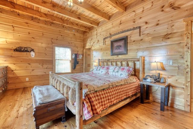 2567 Todd Shook Road, Young Harris, GA 30582