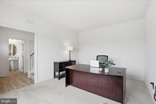 28 LEE DR, Stevens, PA 17578