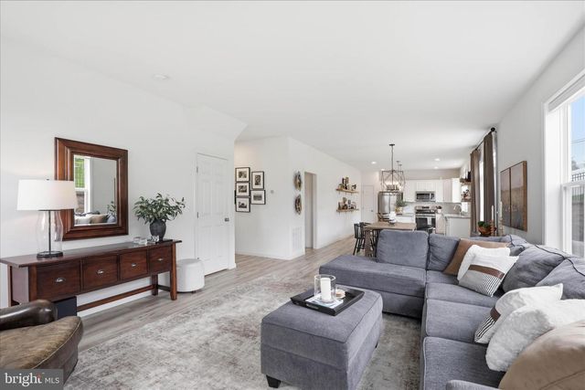 28 LEE DR, Stevens, PA 17578