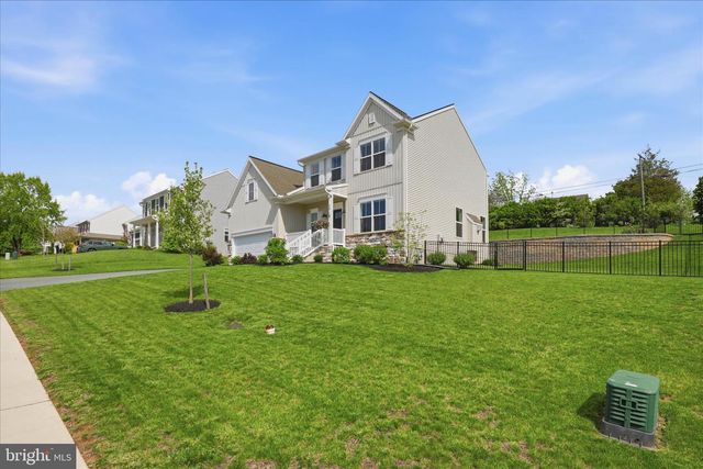 28 LEE DR, Stevens, PA 17578