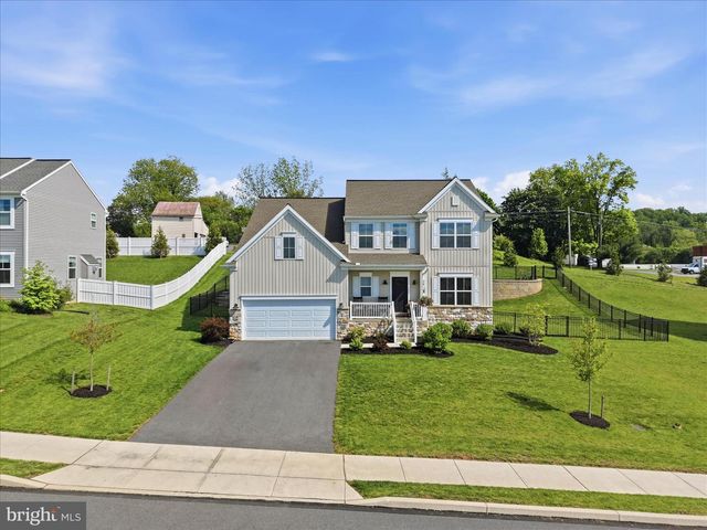 28 LEE DR, Stevens, PA 17578