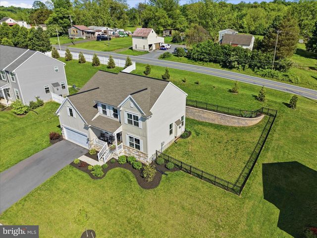 28 LEE DR, Stevens, PA 17578
