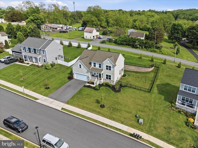 28 LEE DR, Stevens, PA 17578