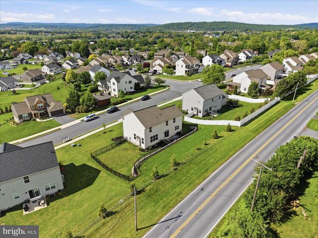 28 LEE DR, Stevens, PA 17578