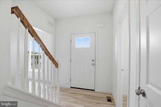 28 LEE DR, Stevens, PA 17578