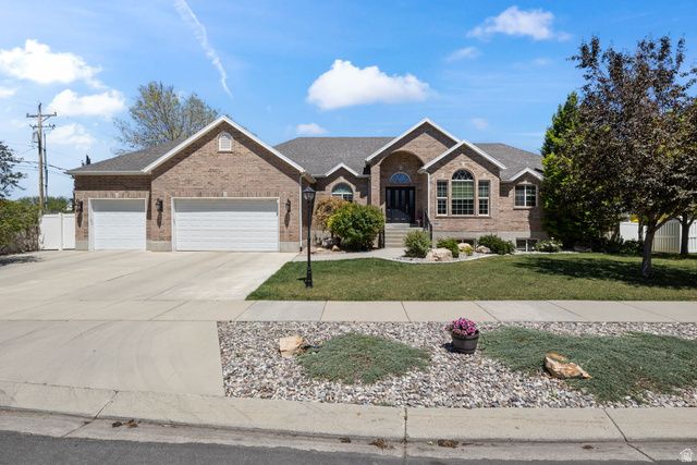 313 E GOLDEN PHEASANT DR, Draper, UT 84020