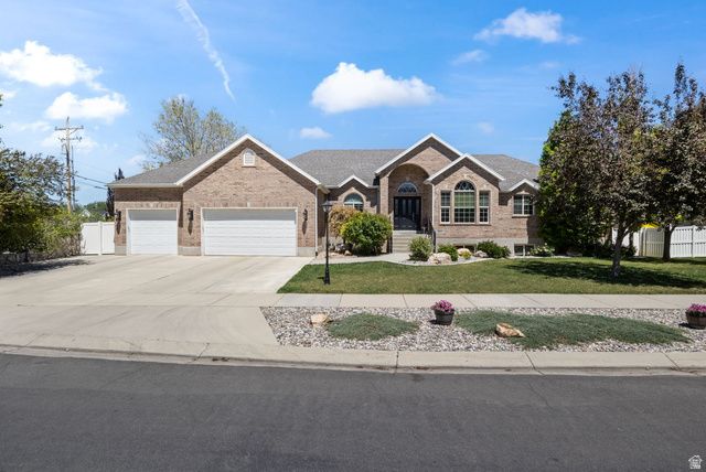 313 E GOLDEN PHEASANT DR, Draper, UT 84020