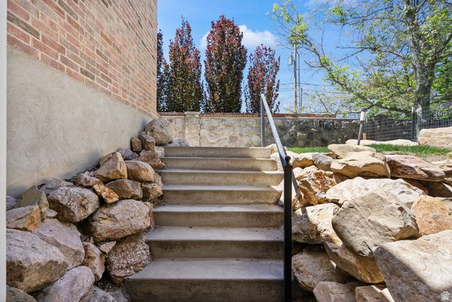 313 E GOLDEN PHEASANT DR, Draper, UT 84020