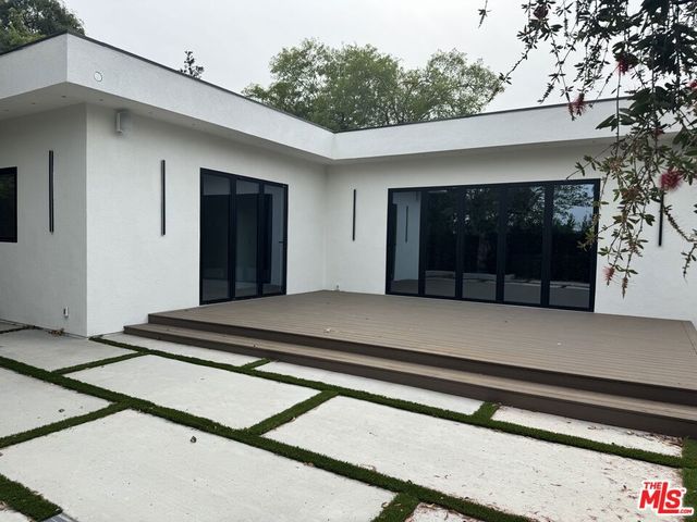 5528 Mclennan Avenue, Encino, CA 91436