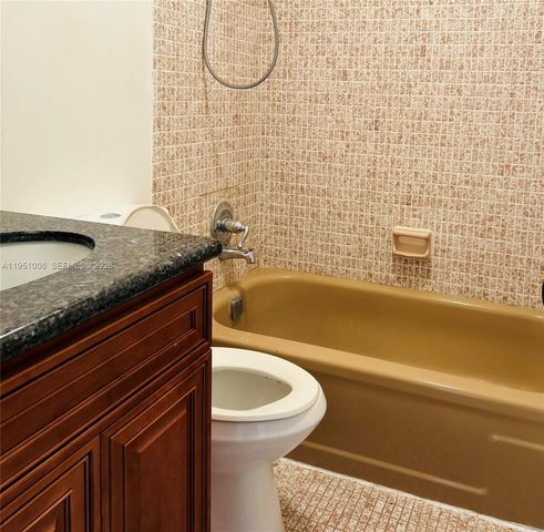 3250 NW 85th Ave 16, Coral Springs, FL 33065