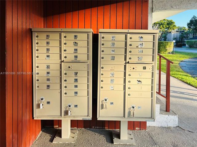 3250 NW 85th Ave 16, Coral Springs, FL 33065