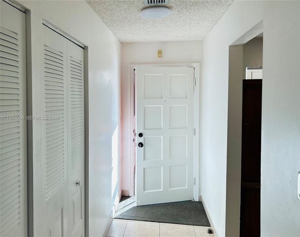 3250 NW 85th Ave 16, Coral Springs, FL 33065