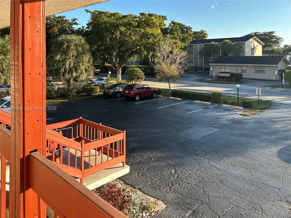 3250 NW 85th Ave 16, Coral Springs, FL 33065