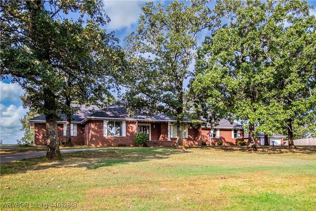42267 Timber Ridge Road, Howe, OK 74940