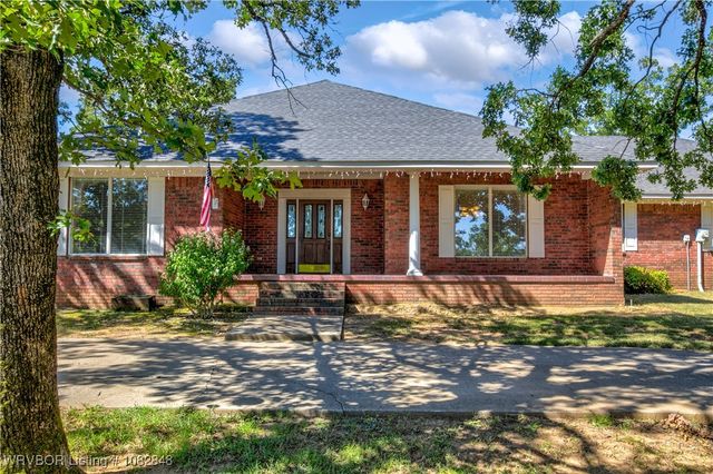42267 Timber Ridge Road, Howe, OK 74940
