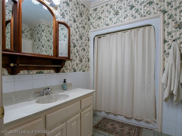 42267 Timber Ridge Road, Howe, OK 74940