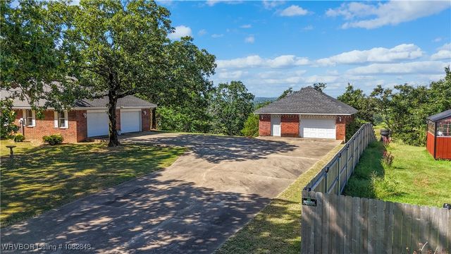 42267 Timber Ridge Road, Howe, OK 74940