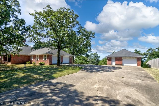 42267 Timber Ridge Road, Howe, OK 74940