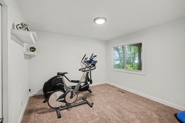 5710 Oakview Lane N, Plymouth, MN 55442