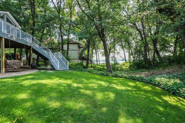 5710 Oakview Lane N, Plymouth, MN 55442