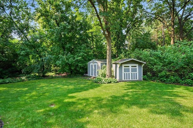 5710 Oakview Lane N, Plymouth, MN 55442