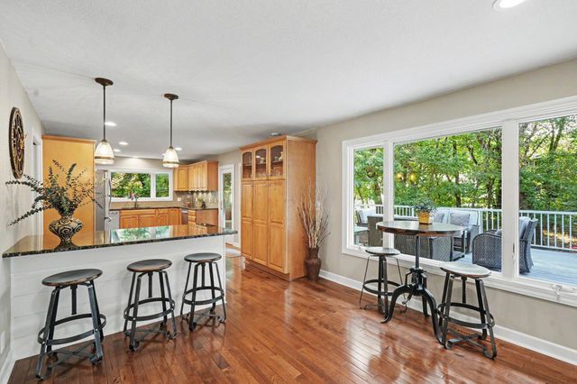 5710 Oakview Lane N, Plymouth, MN 55442