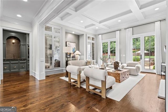 4211 Whitestone Place, Atlanta, GA 30327