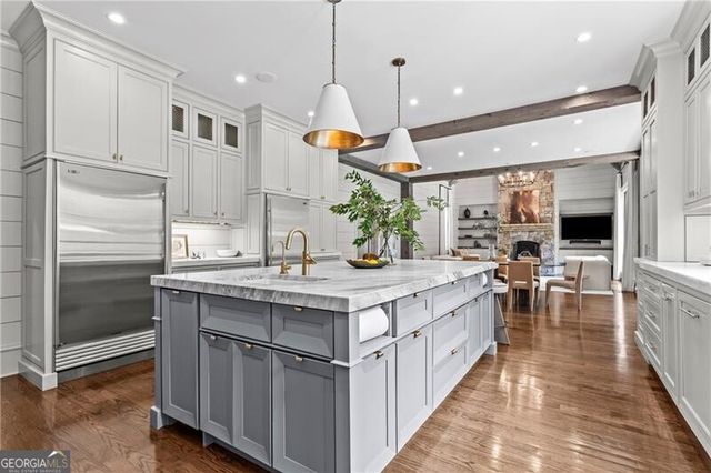 4211 Whitestone Place, Atlanta, GA 30327
