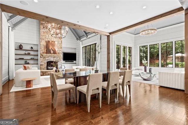 4211 Whitestone Place, Atlanta, GA 30327